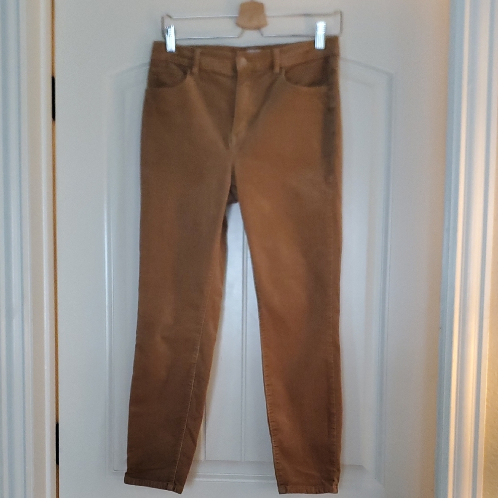 Women’s Slim Straight Soft Corduroy Pants in Tan